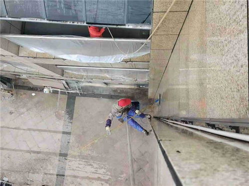 商场外墙清洗服务 遵义永秀清洁，让您的建筑焕然一新